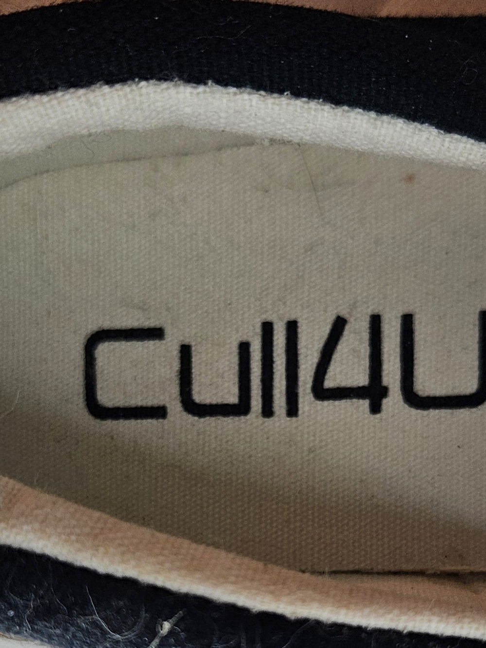 Cull4U Women's Classic Slip-On Trainer Shoe Size 7 - Picture 3 of 5